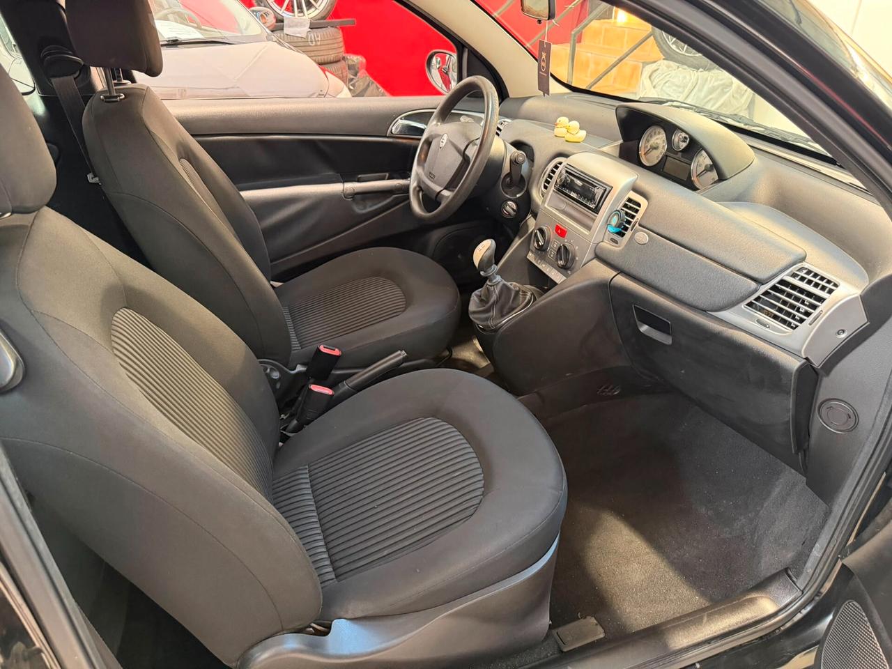 Lancia Ypsilon 1.2 Argento