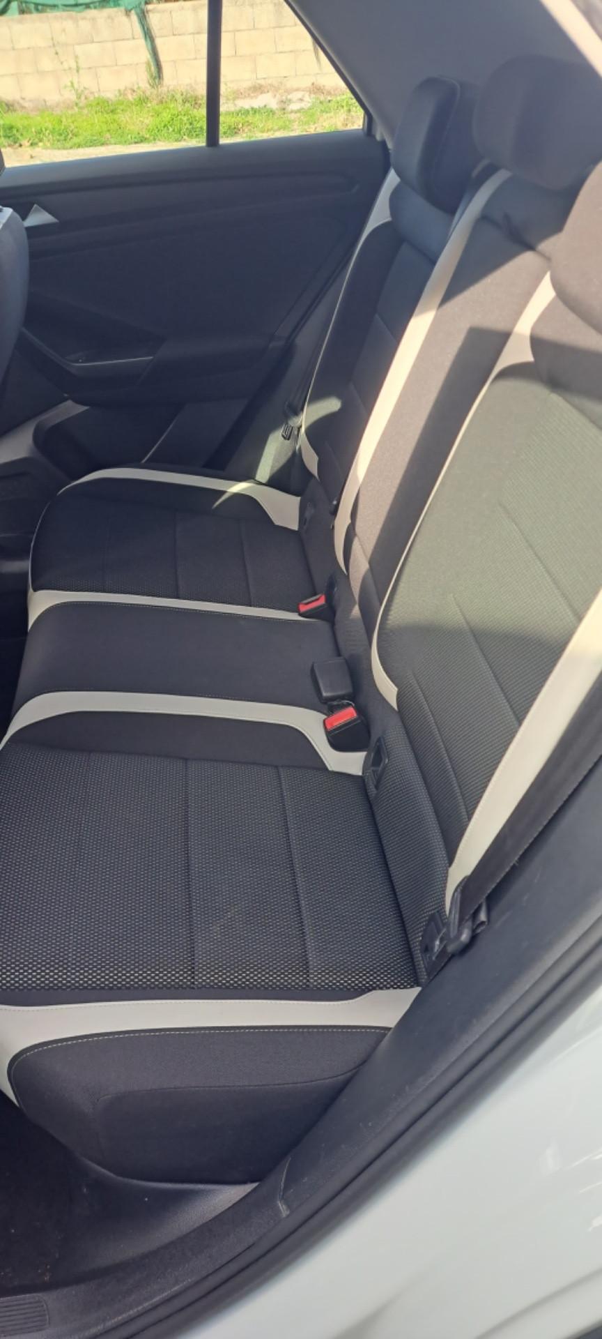 Volkswagen T-Roc 1.6 TDI SCR Business BlueMotion Technology
