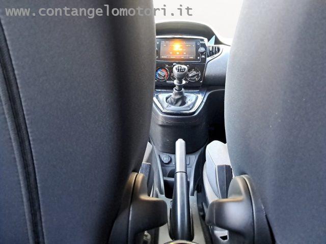 LANCIA Ypsilon 1.0 FireFly 5 porte S&S Hybrid Ecochic Silver
