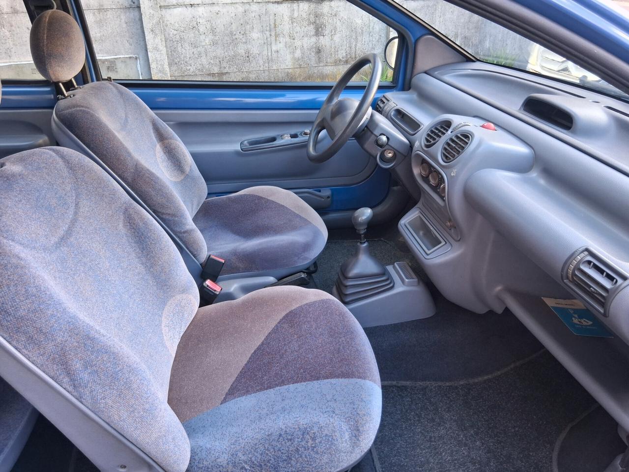 Renault Twingo 1.2i Cat E