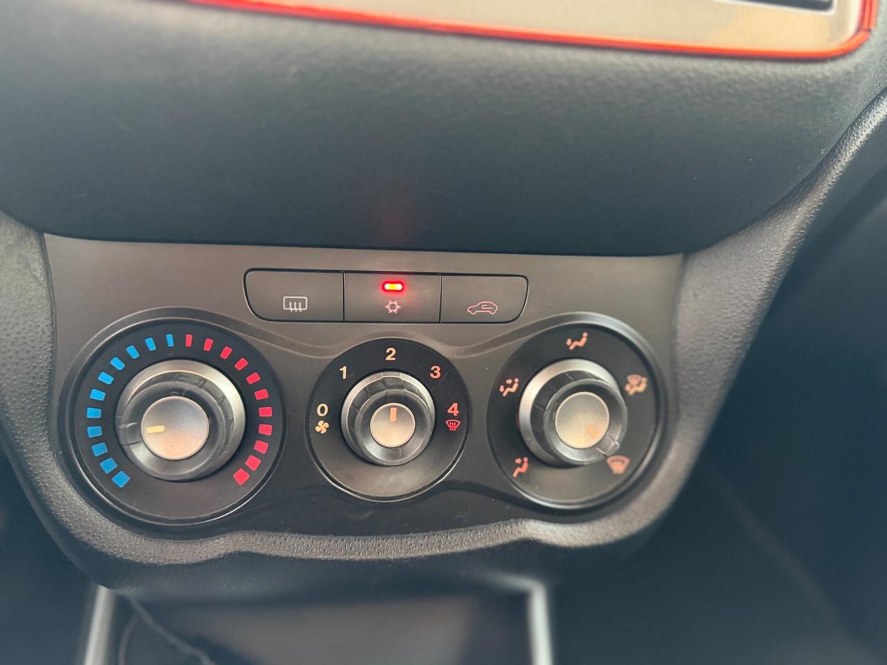 Alfa Romeo MiTo 1.4 78 CV Distinctive Sport Pack