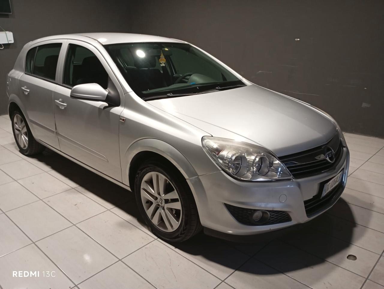 Opel Astra del 2007 benzina 140.000 km