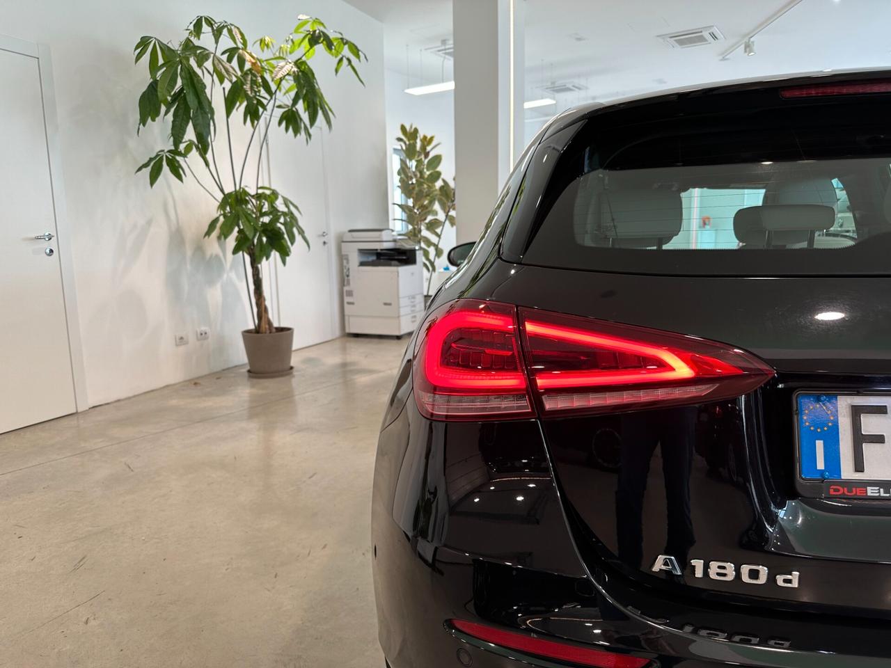 Mercedes-benz A 180 d Auto Sport IVA ESPOSTA
