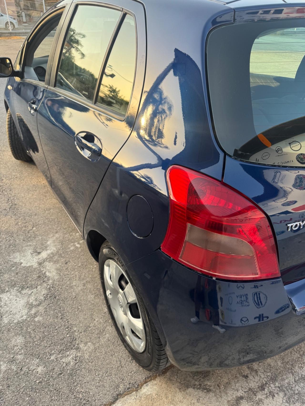 Toyota Yaris 1.3 5 porte