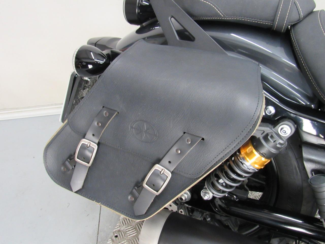 Yamaha XV 950R ABS BOLT