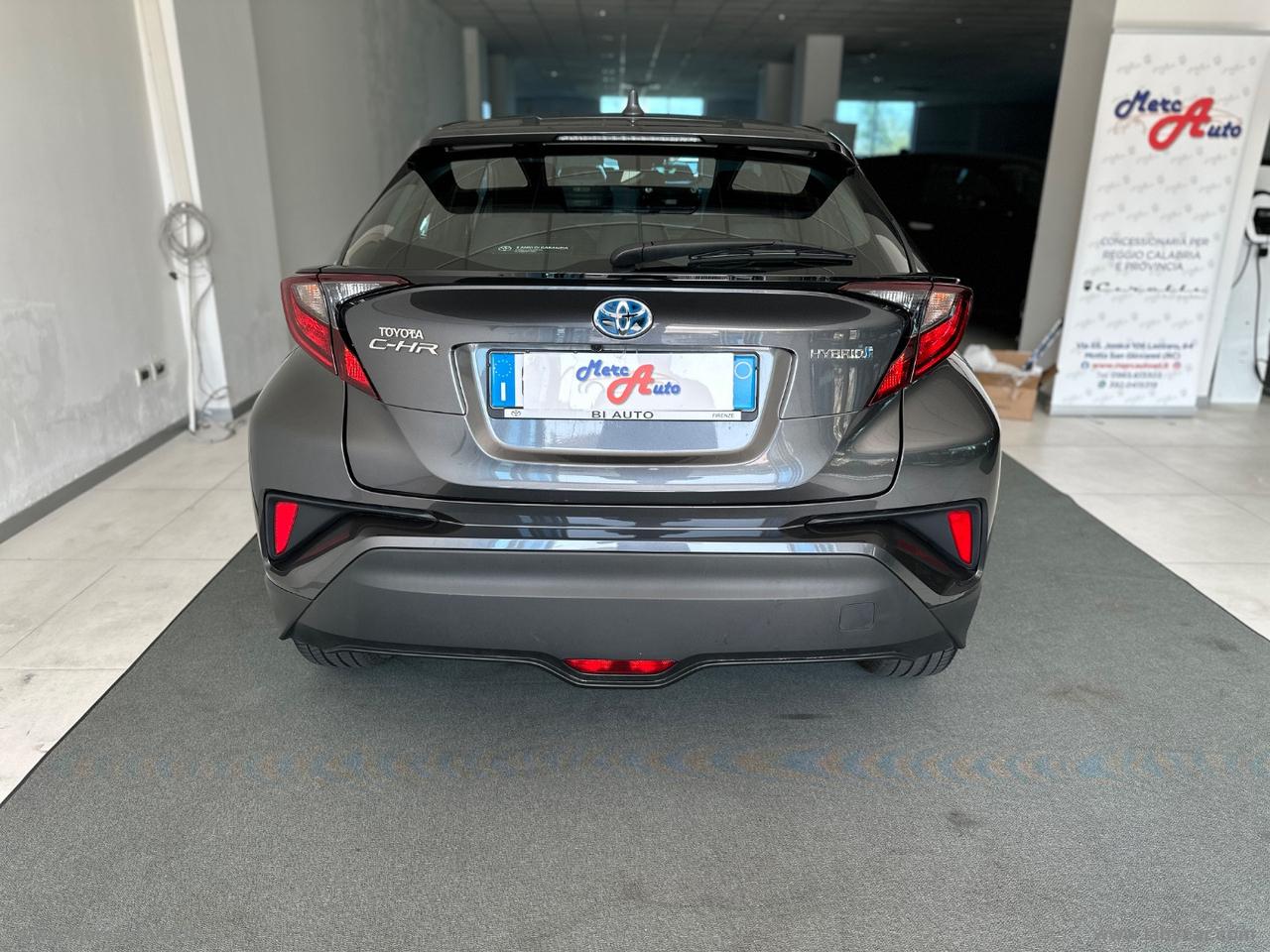 TOYOTA C-HR 1.8 Hybrid E-CVT Active