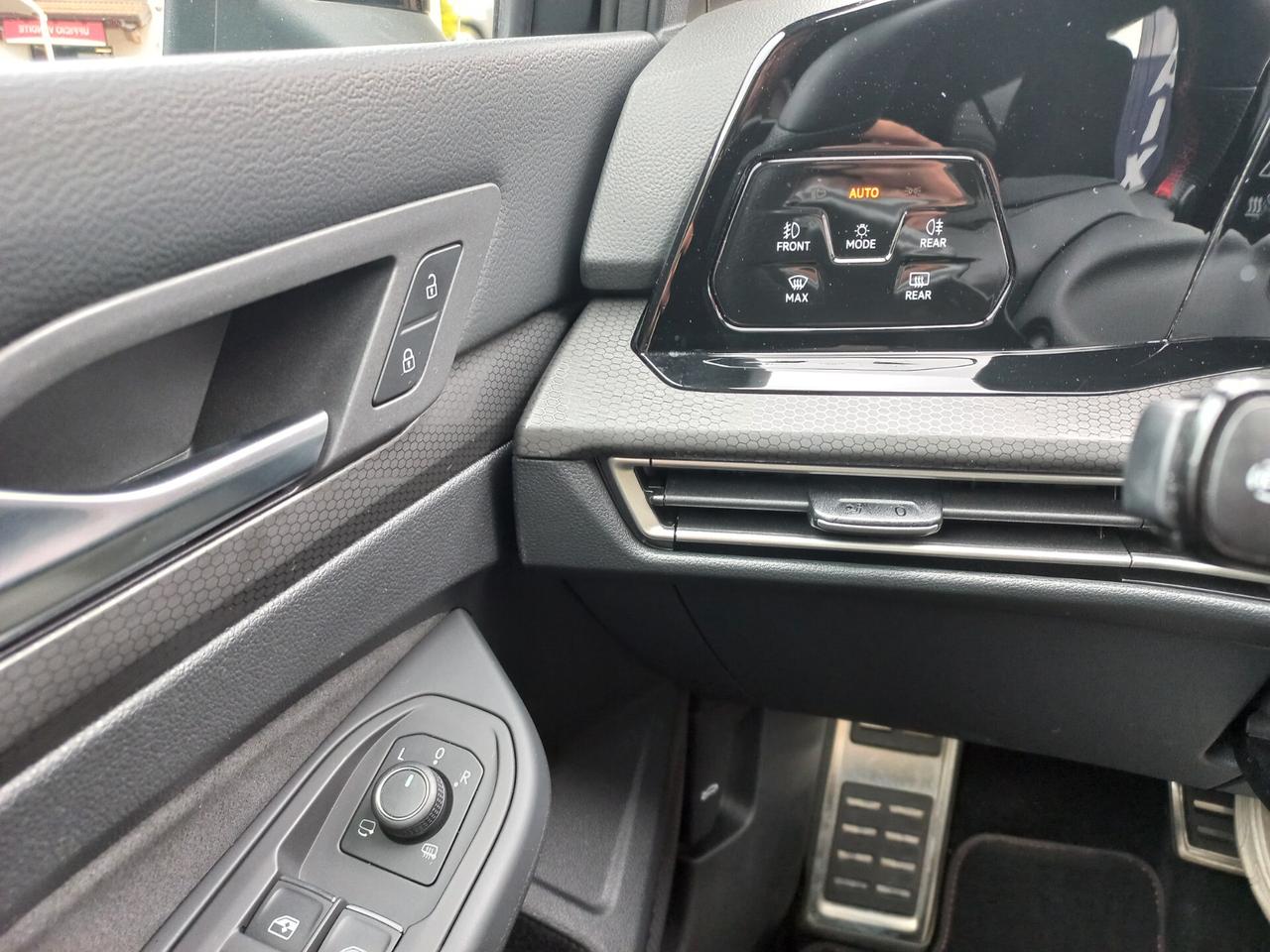 Volkswagen Golf GTI Golf 2.0 TSI GTI DSG
