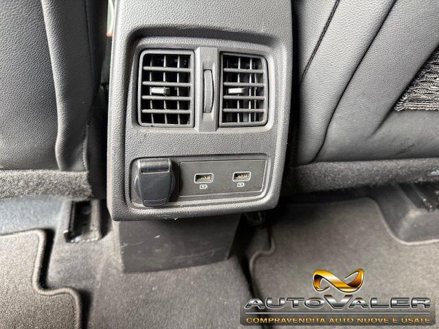 RENAULT Captur Mild Hybrid 140 CV INTENS Sport