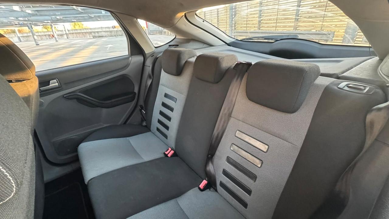 Ford Focus 1.6 TDCi (110CV) 5p. Tit. DPF