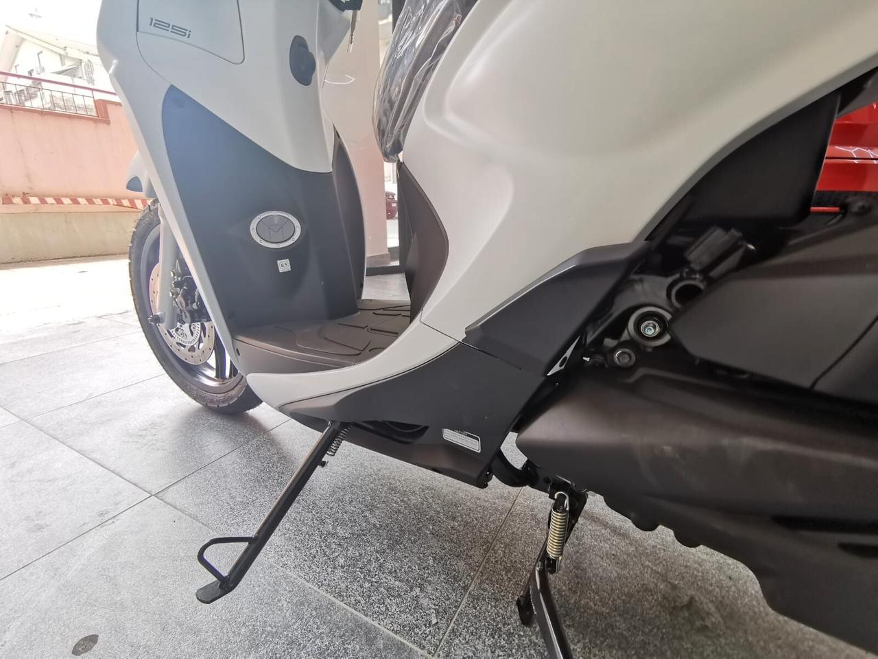 Kymco People S 125 S200