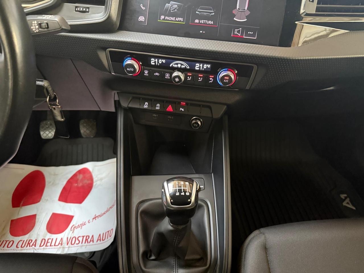 Audi A1 citycarver 30 TFSI Identity Contrast