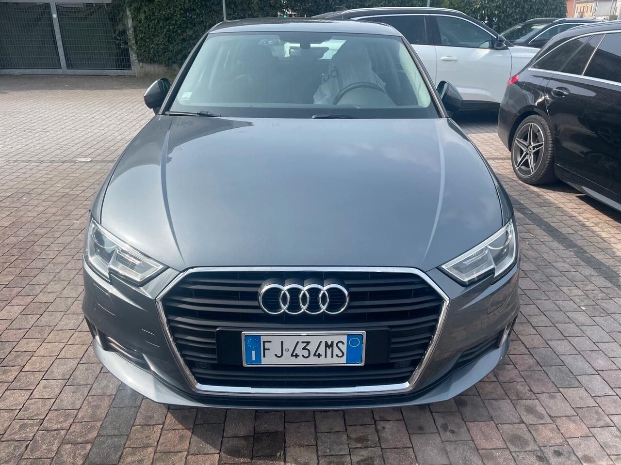 Audi A3 SPB 1.6 TDI S tronic Design