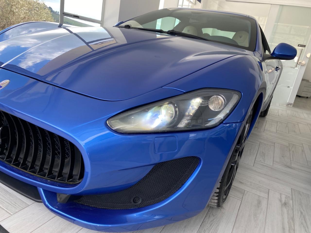 Maserati GranTurismo 4.7V8 460CV MC Stradale TAILOR MADE2014