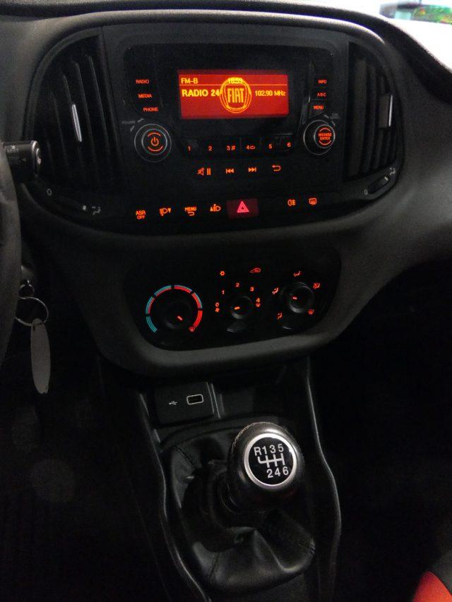 FIAT Doblo Doblò 1.4 T-Jet 16V Lounge 7P: