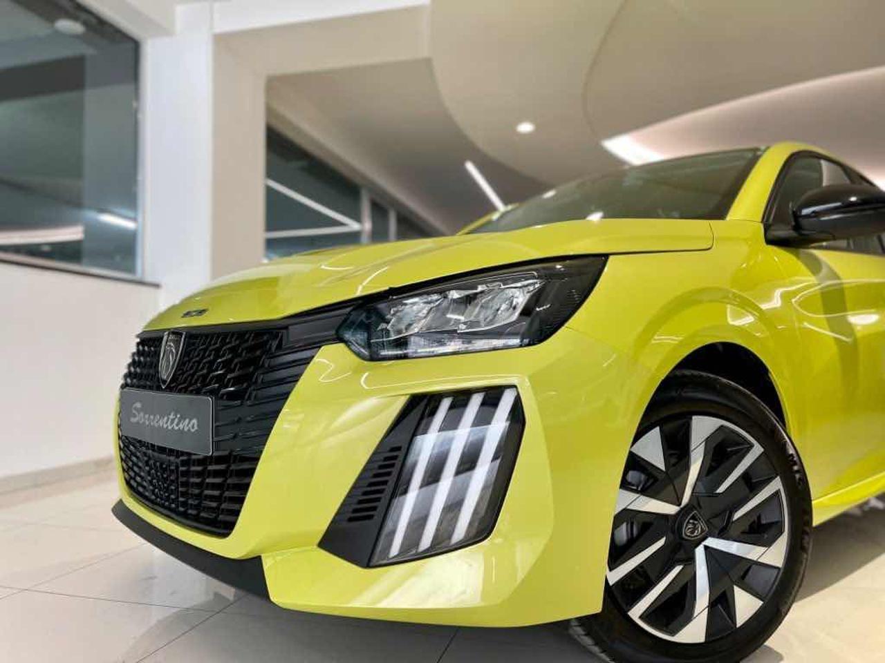 Peugeot 208 BUSINESS TURBO100 MOTORE A CATENA 8 ANNI DI GARANZ