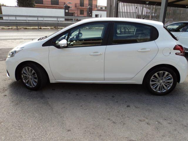 PEUGEOT 208 1.6 Allure