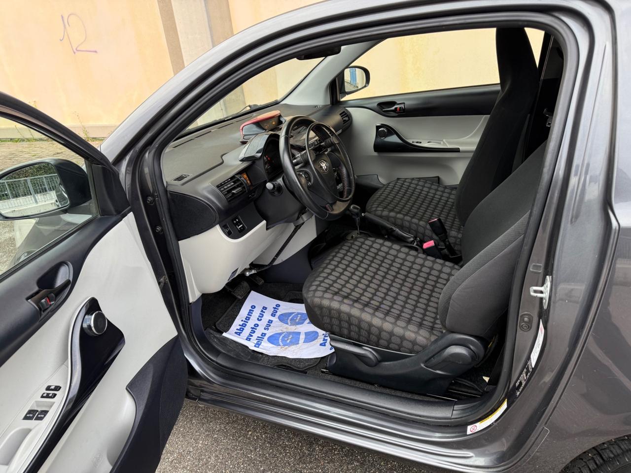 Toyota iQ 1.0 Sol .Guidasimplex … Automatica