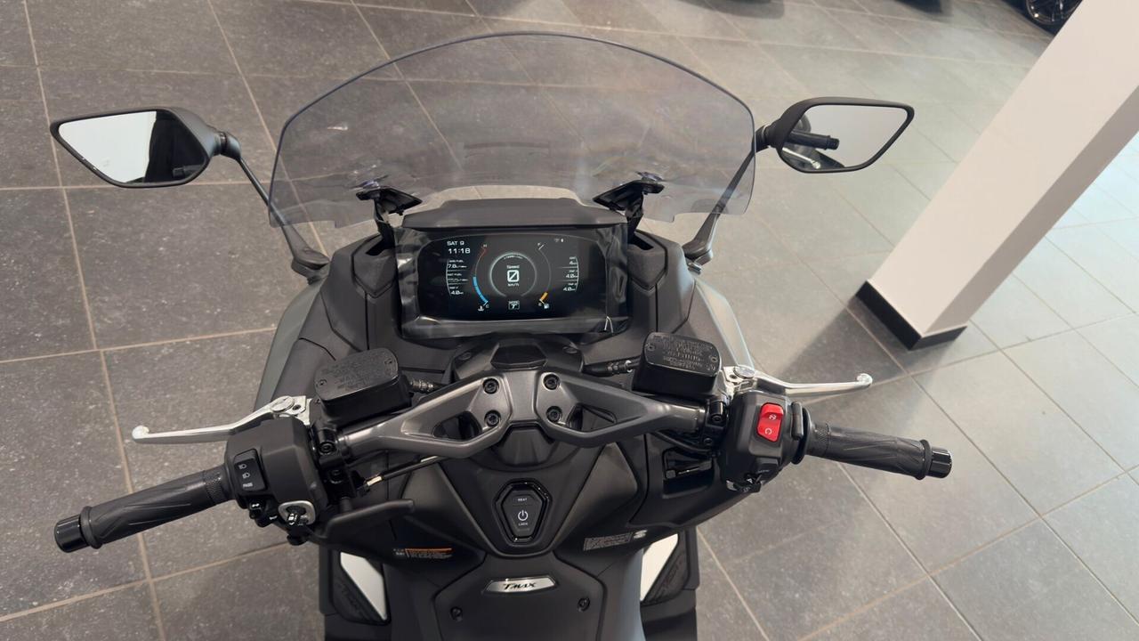 Yamaha T Max 560