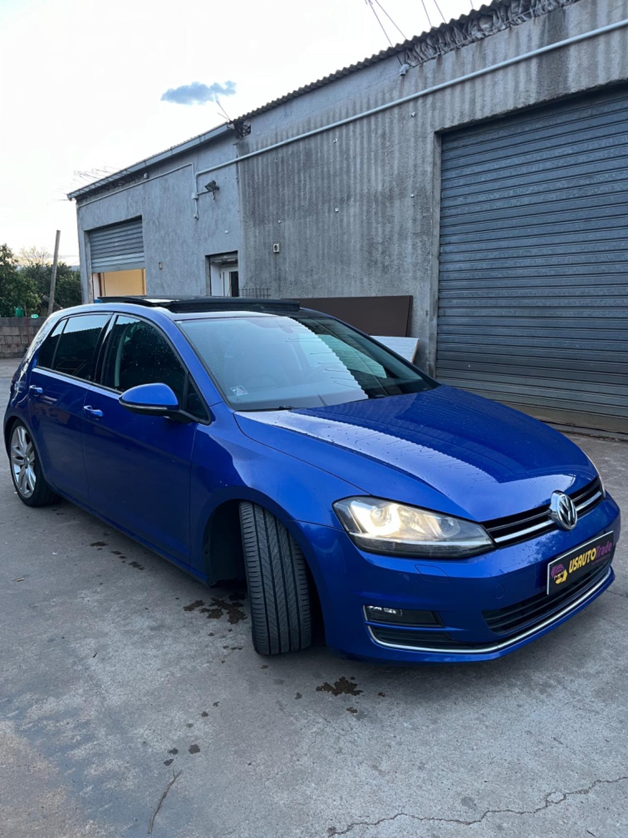 Volkswagen Golf 2.0 TDI 5p. 4MOTION R-LINE