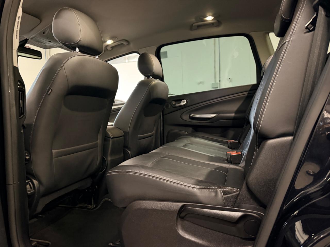 Ford S-Max 2.0 TDCi 140CV Powershift 7 posti Business Nav