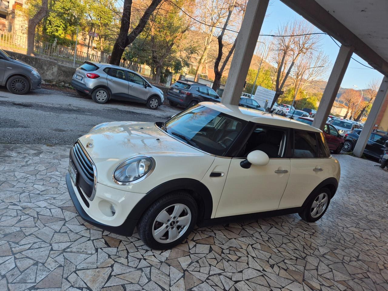 Mini 1.2 One 75 CV 5 porte Neopatentati- 2016