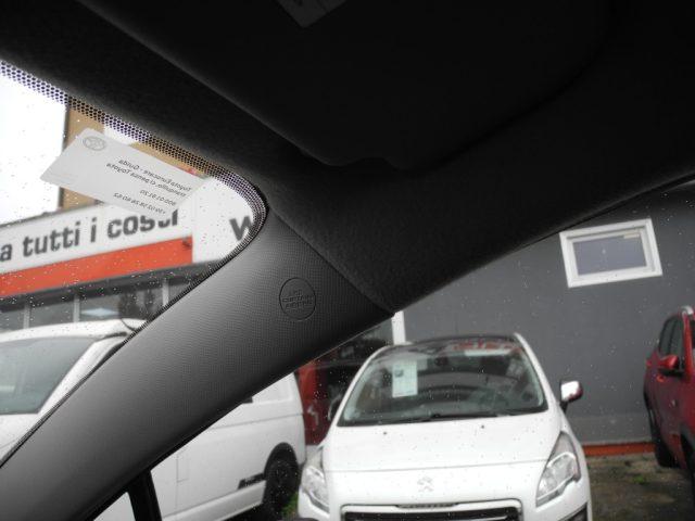 TOYOTA Yaris 1.4 D-4D DPF 5p. 6M - OK NEOPATENTATI - DA VETRINA