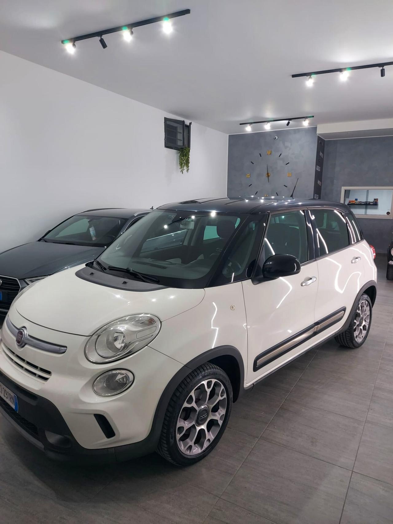 Fiat 500L 1.6 Multijet 105 CV Trekking BI-COLOR