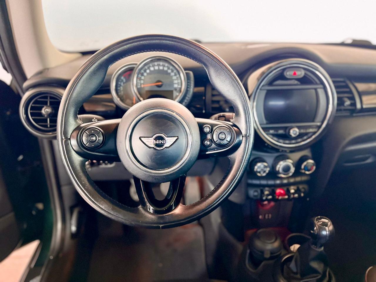 Mini 1.5 One D Business XL