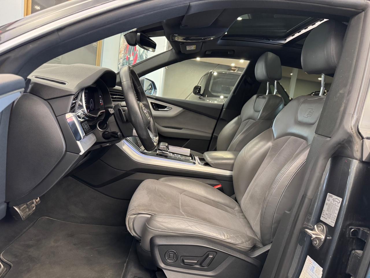 Audi Q8 50 TDI 286 CV auto con problemi al cambio
