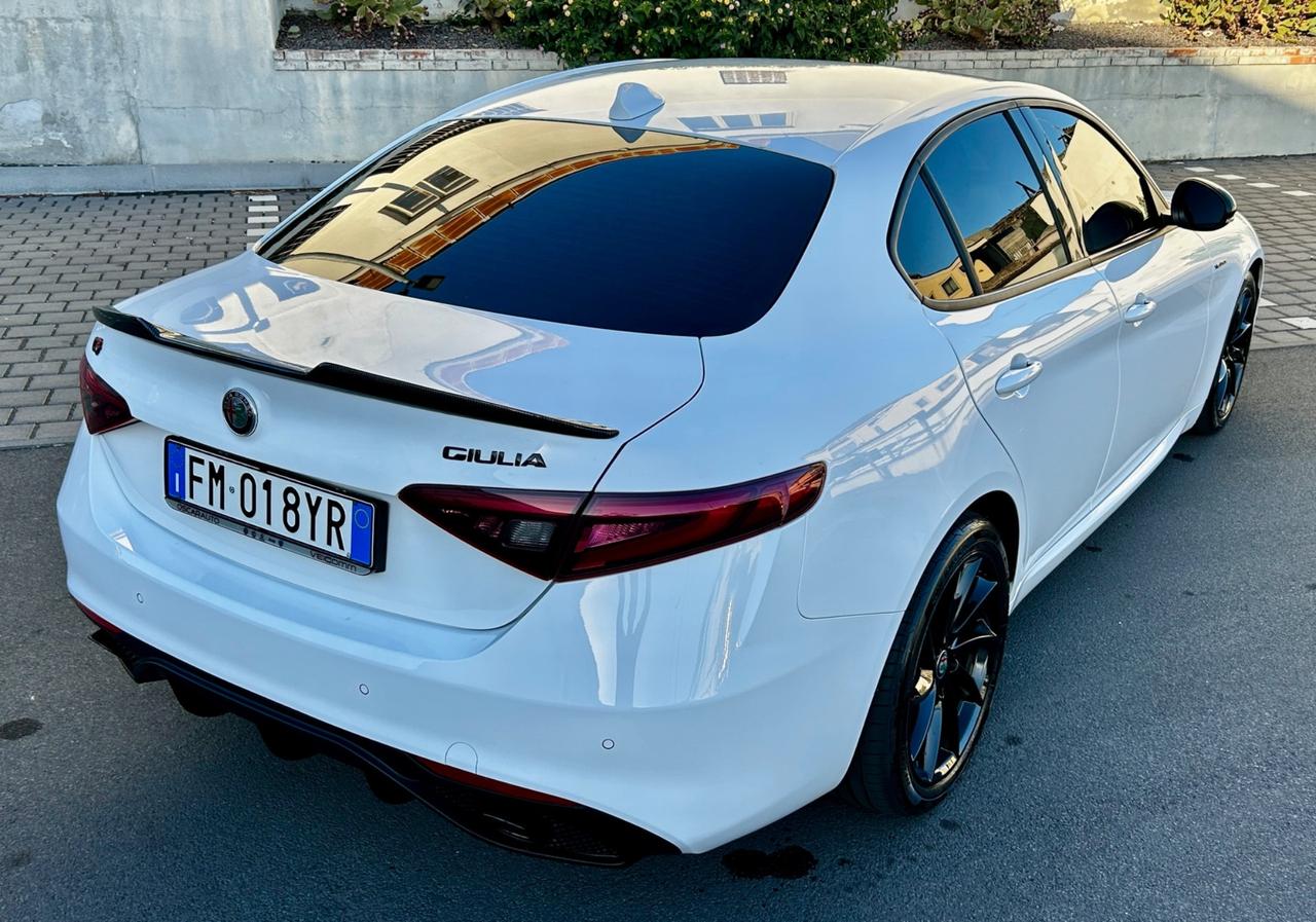 Alfa Romeo Giulia 2.2 D q2 VELOCE 180 CV AT8