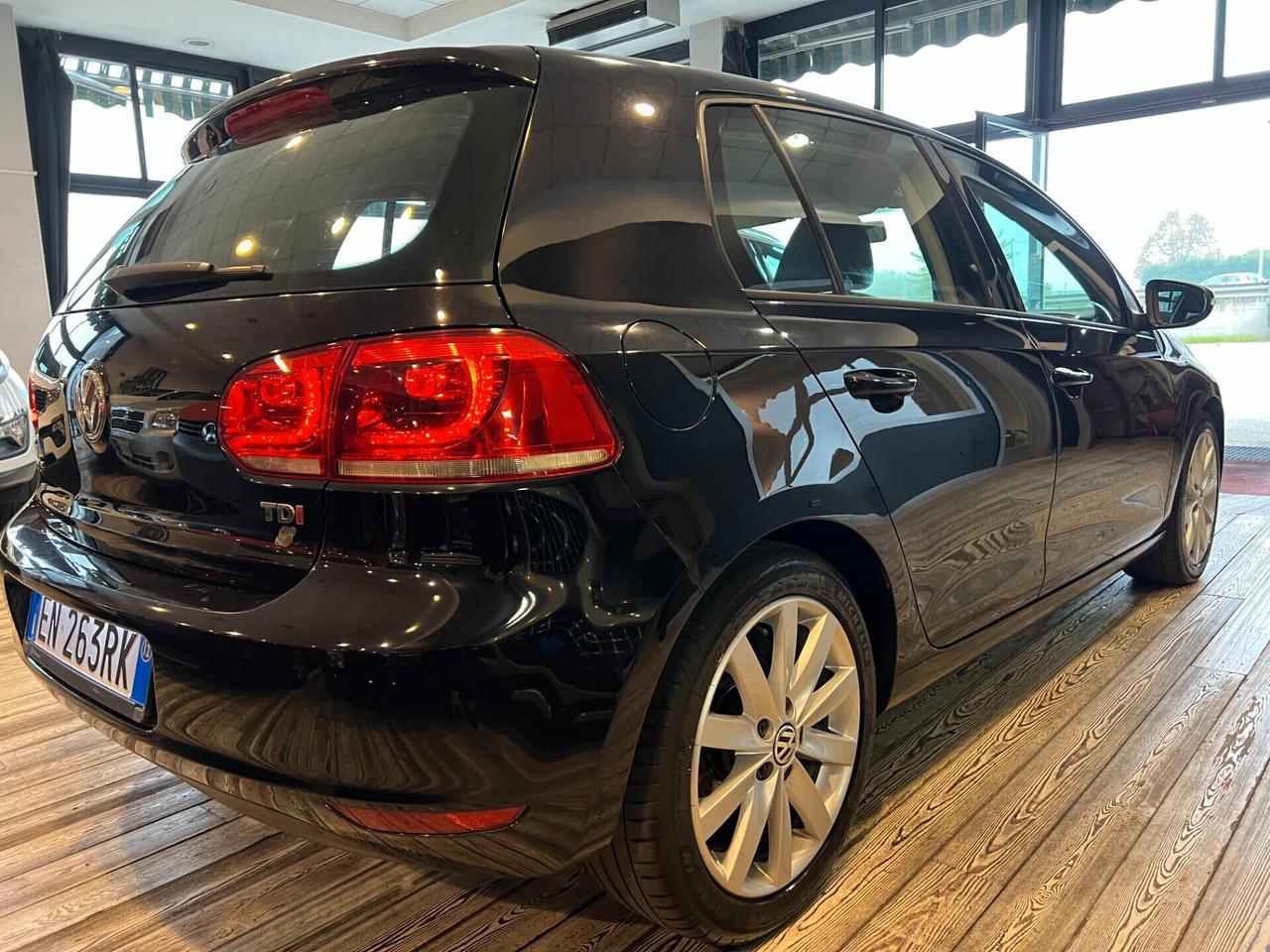 VW GOLF 1.6 TDI HIGHLINE/LED+PELLE/UNIPROP