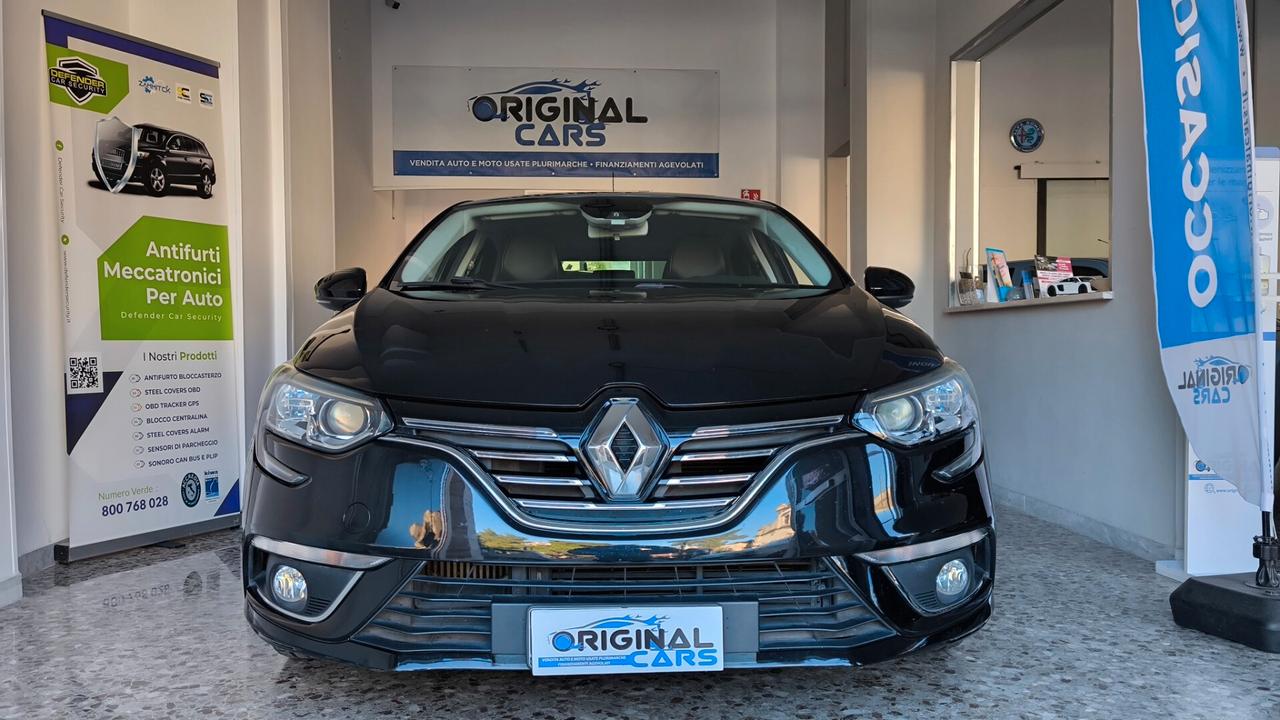 Renault Megane Mégane dCi 8V 110 CV EDC Energy Bose