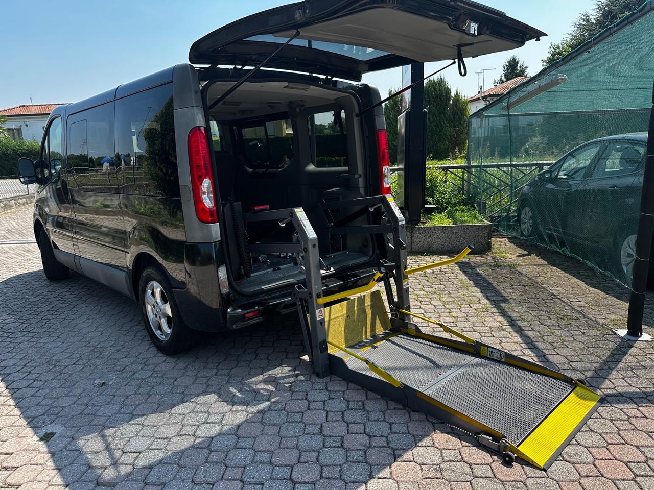 Renault Trafic T29 2.5 dCi OMOLOFATO PER DISABILI