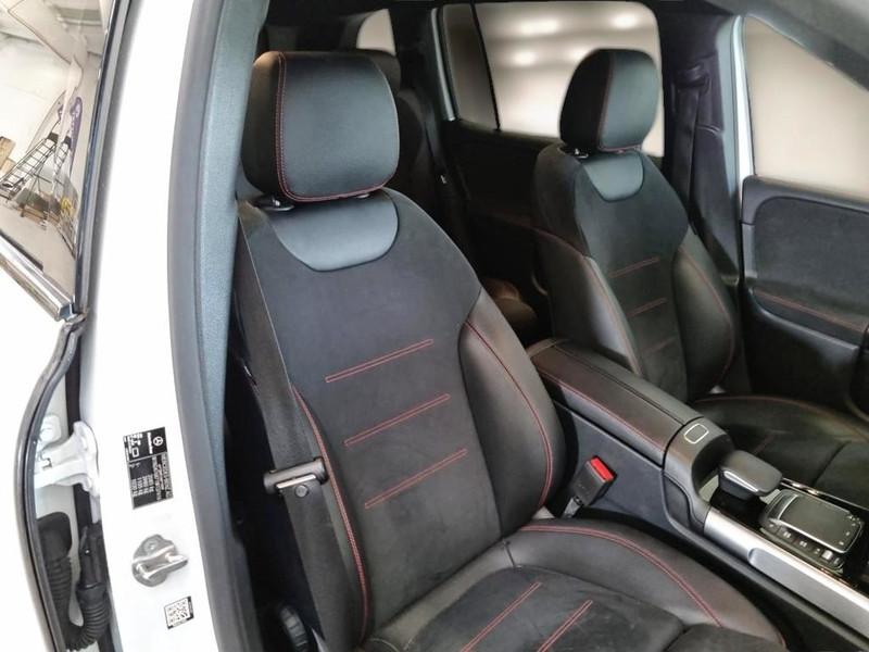 MERCEDES-BENZ GLB 200 Automatic Premium