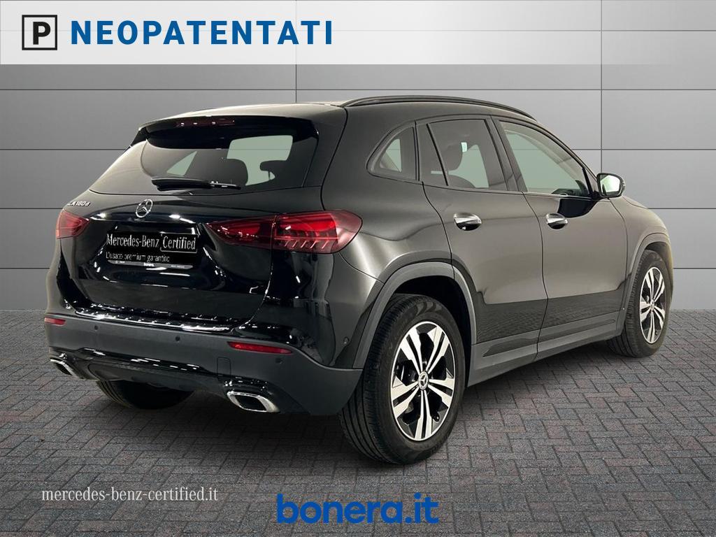 Mercedes GLA 180 180 D Progressive Advanced Plus 8G-DCT