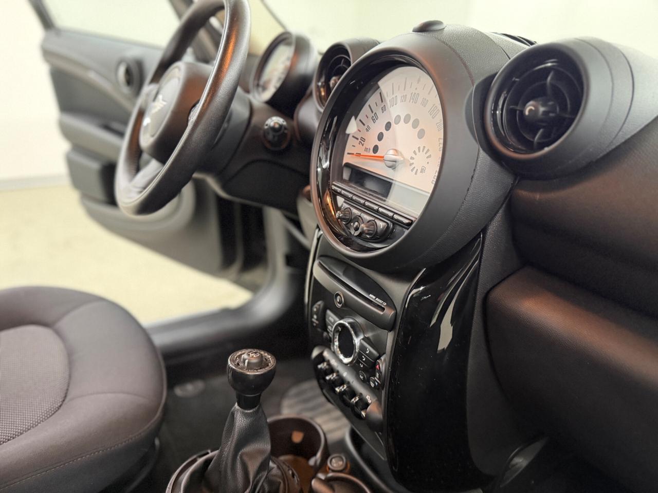 Mini Cooper D COUNTRYMAN(anno 2013)