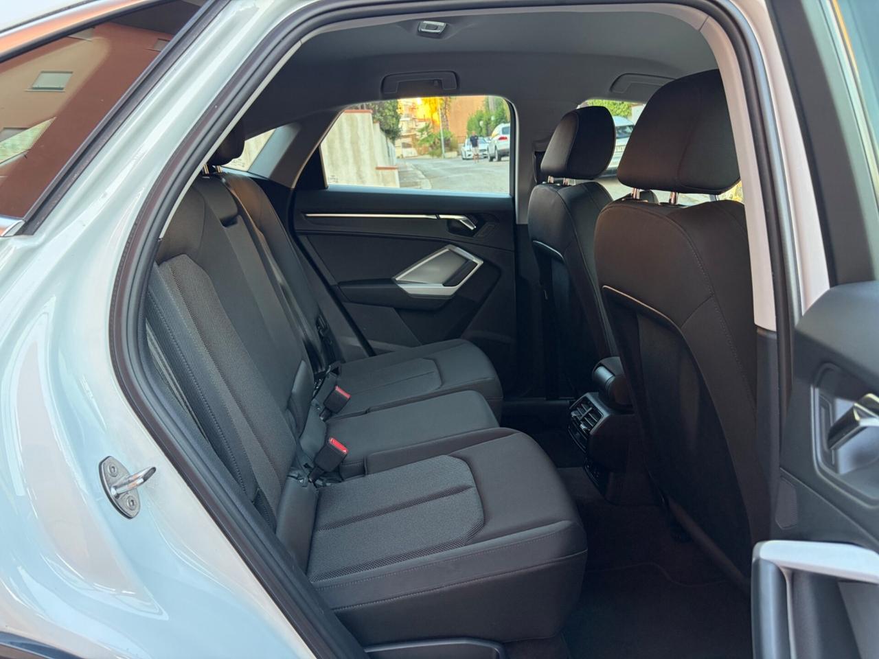 Audi Q3 SPB 35 TDI S tronic line edition unico proprietario!!!