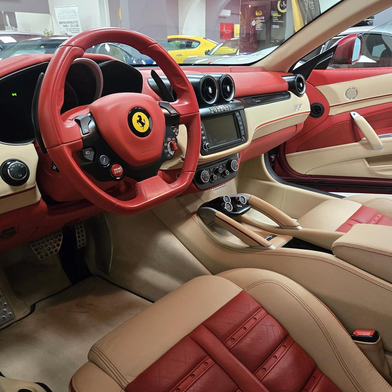 Ferrari FF MATTE RED ORIGINALE FERRARI_TUTTI I SERVICE_LIFT_TOP!!