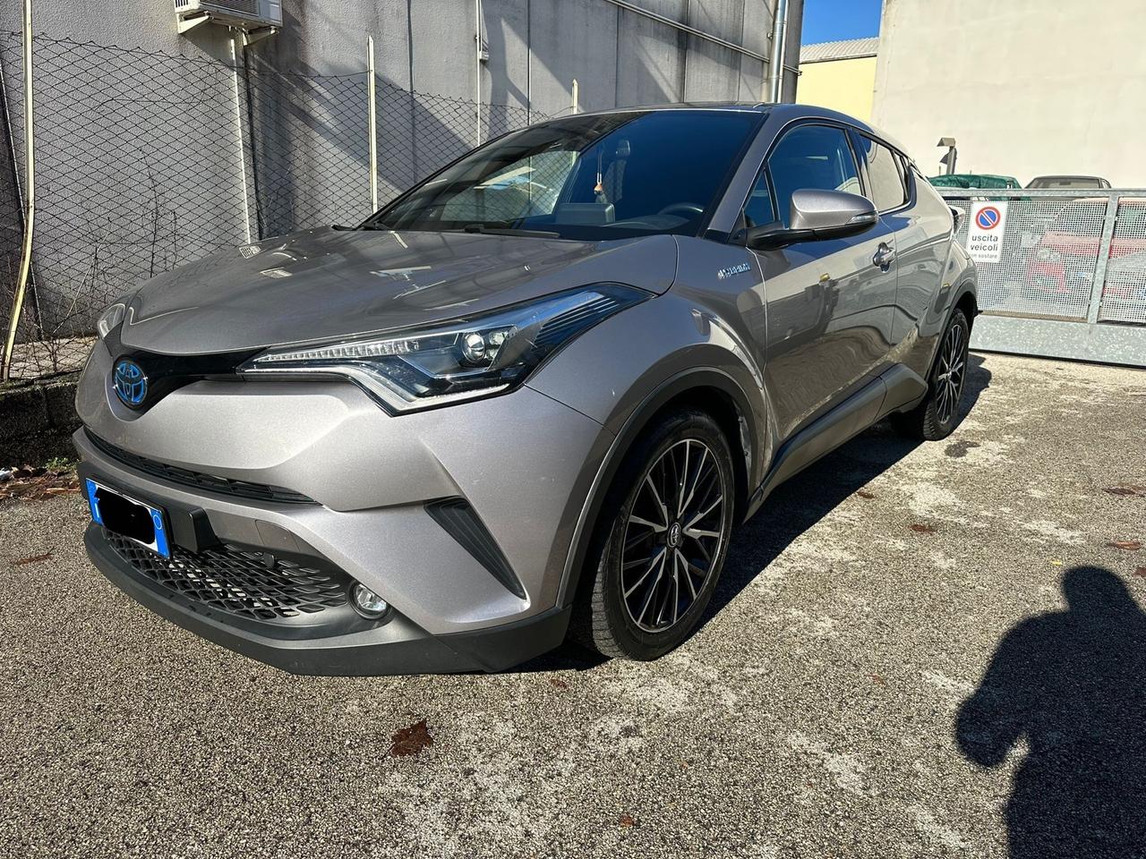 Toyota C-HR 1.8 Hybrid E-CVT Style