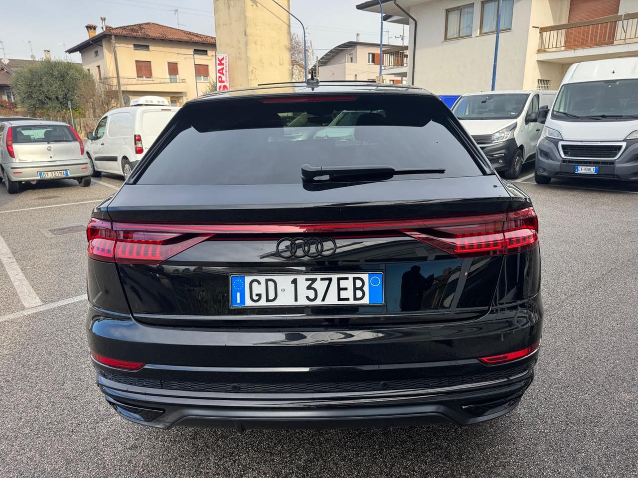 Audi Q8 50 TDI 286 CV quattro tiptronic Sport