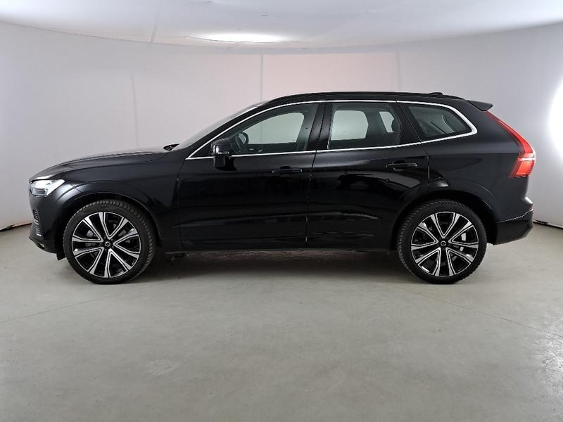 VOLVO XC60 B4 D AWD automatico Momentum Pro