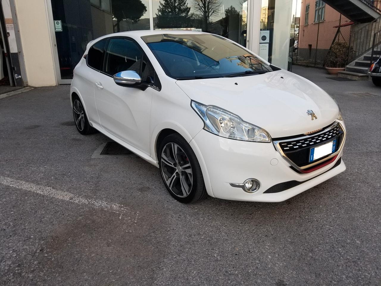 Peugeot 208 1.6 THP 200 CV 3 porte GTi