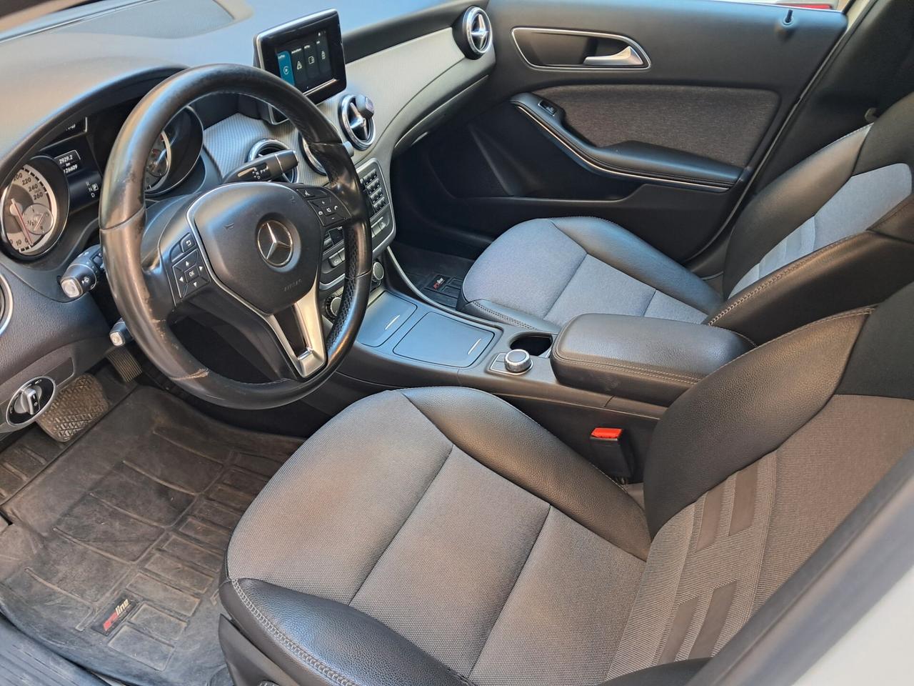 Mercedes-benz GLA 200 CDI Automatic Sport