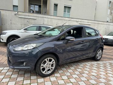 Ford Fiesta 1.2 60CV 5 porte Titanium - ok neopatentati
