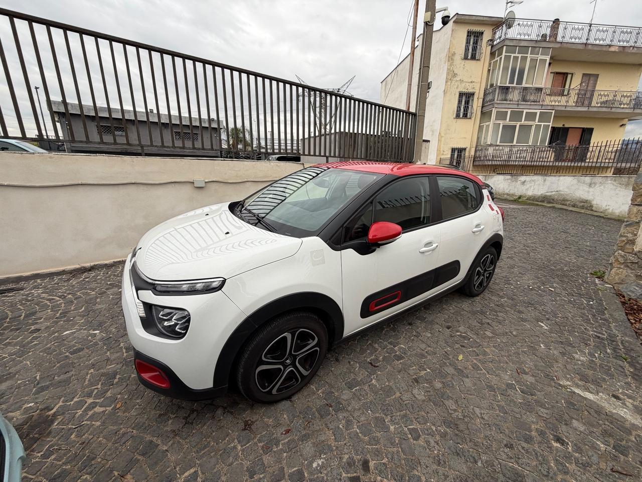 Citroen C3 83cv Benzina 5 porte Shine Navi bicolor pdc