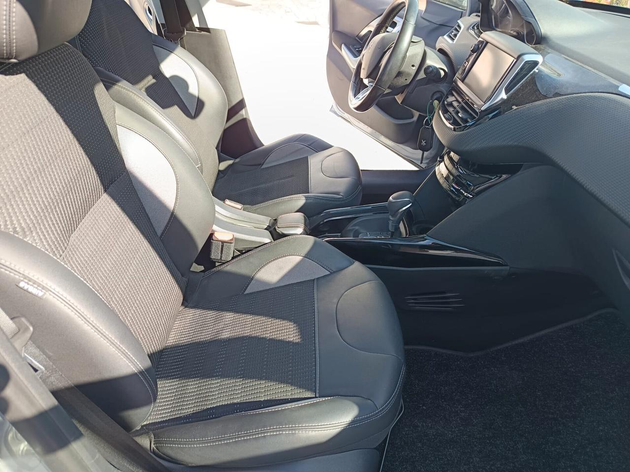 Peugeot 2008 PureTech 110 EAT6 Allure Tua a 177€ al Mese