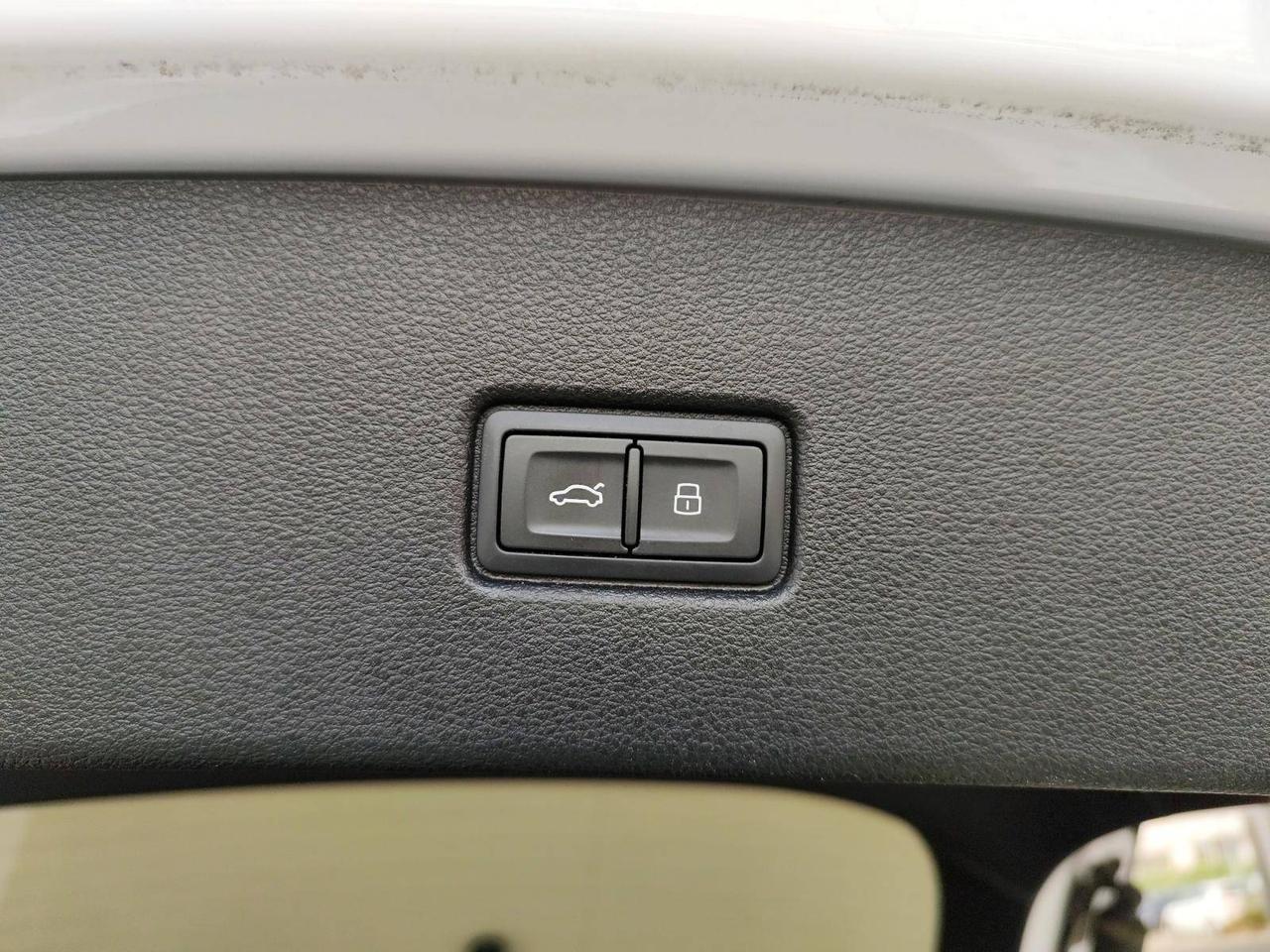 Audi Q5 Sportback 40 tdi mhev Identity Black Quattro