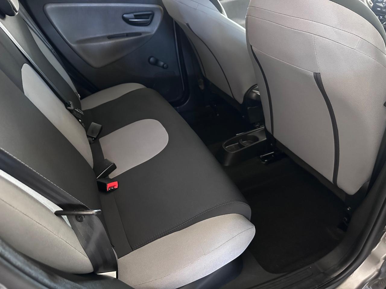 Lancia Ypsilon 1.2 Benzina 69 CV 5 porte Ok Neopatentati