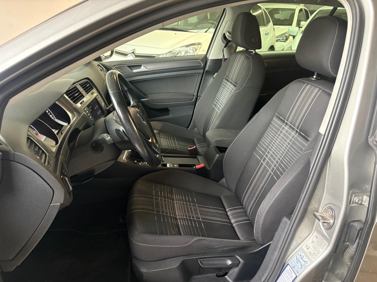 Volkswagen Golf 1.6 TDI 110 CV DSG 5p. Highline BlueMotion Technology