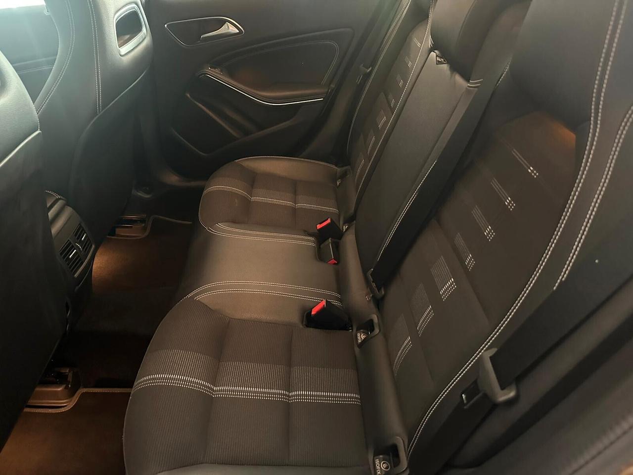 Mercedes-benz GLA 200 d Automatic Premium